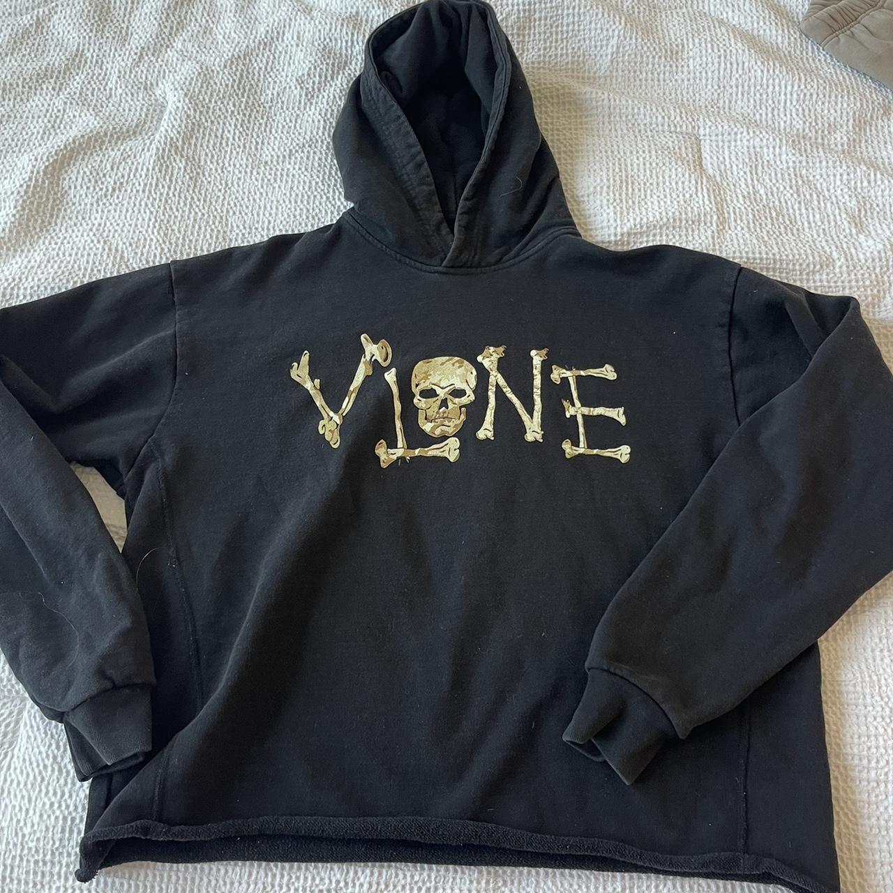 Vlone hoodie! barley worn! can fit women’s as oversized - Depop