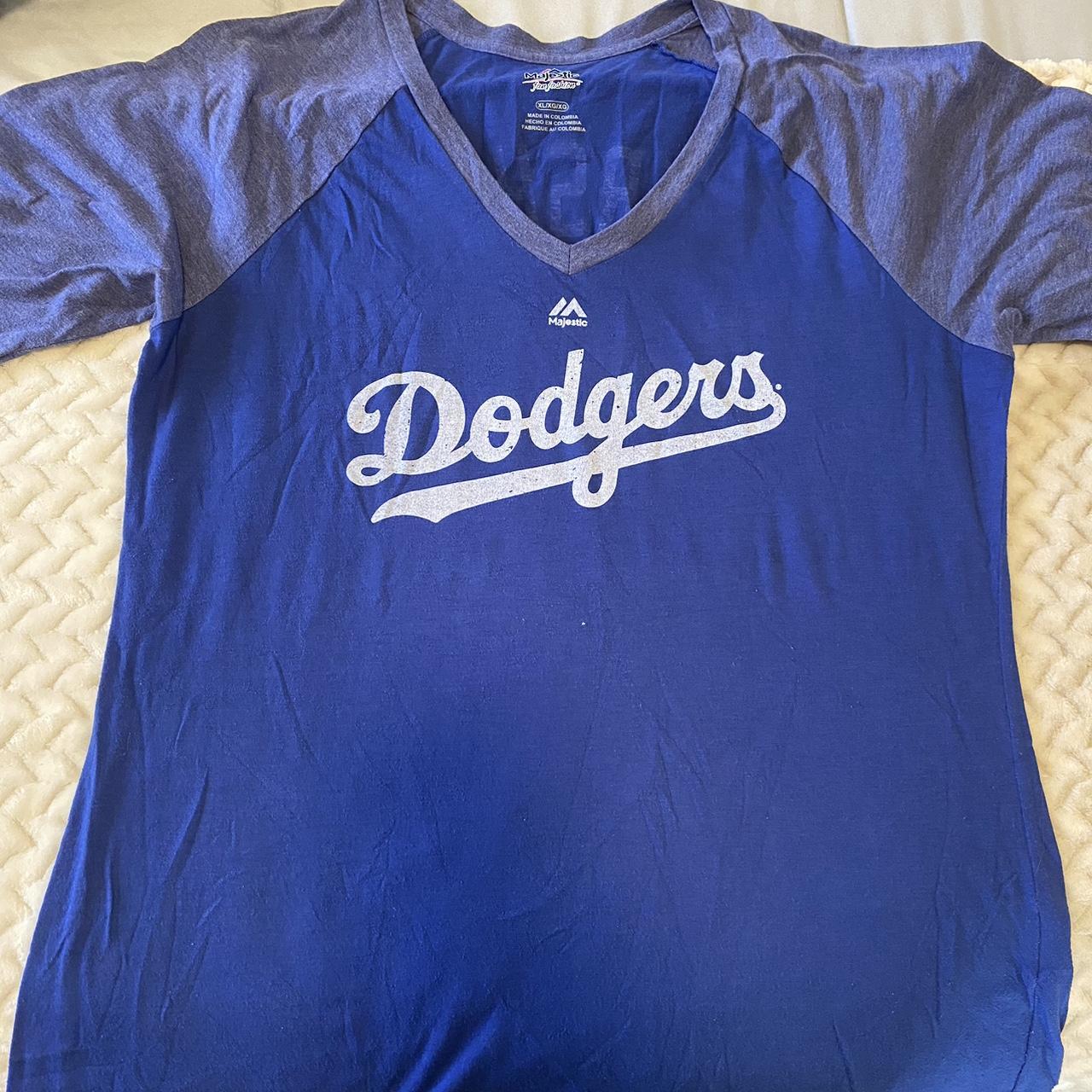 Dodgers Kershaw #22 t-shirt in women's XL. Sleeves - Depop
