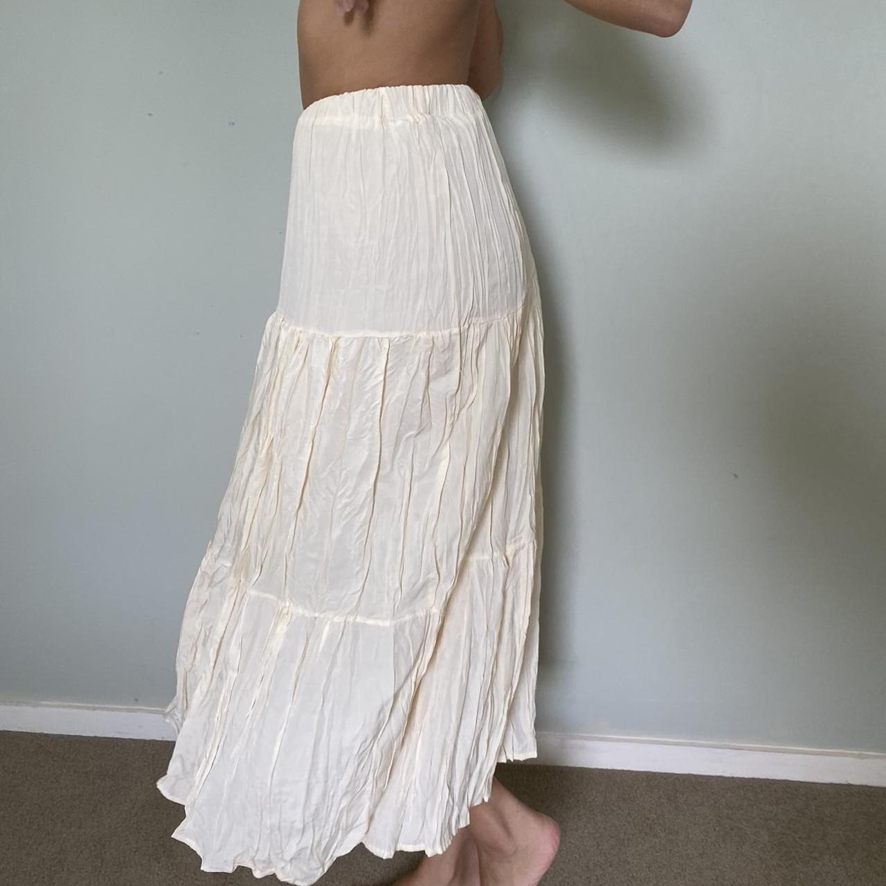 Women's Cream Skirt | Depop