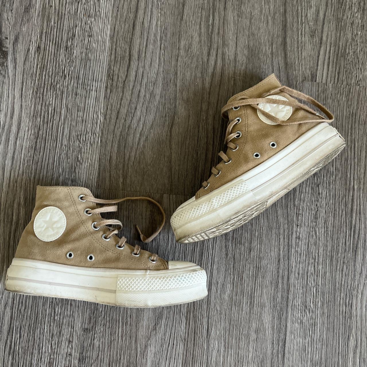 Converse Women's Tan Trainers | Depop