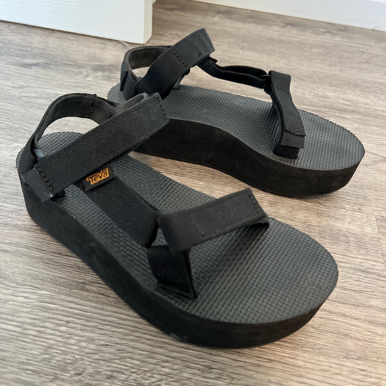 teva womens flatform