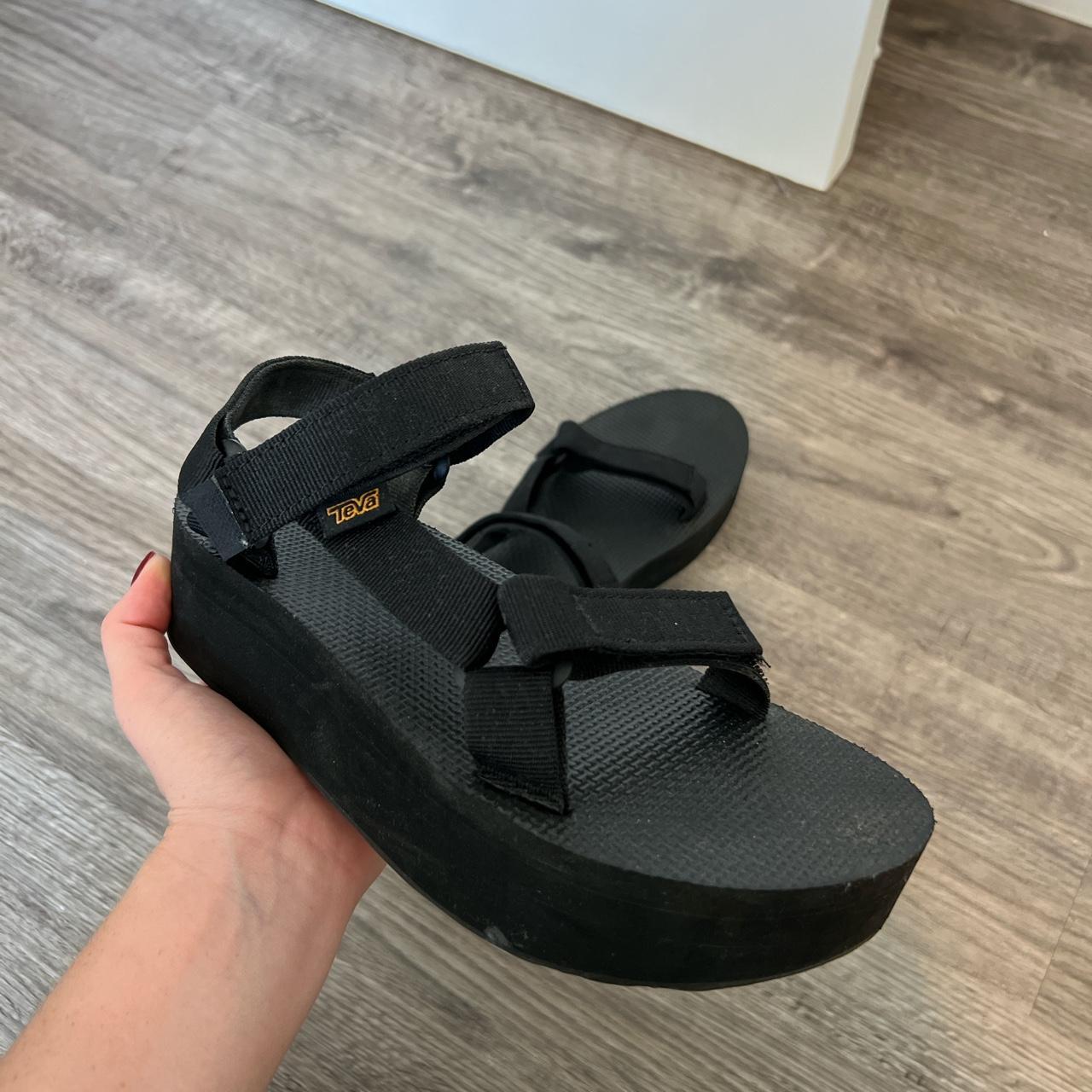 teva womens flatform