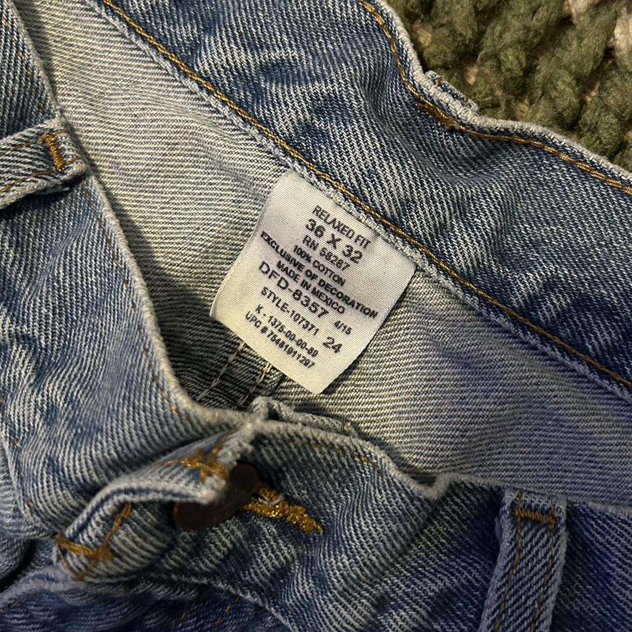 Just a good classic men’s jean 36x32 (these fit so... - Depop