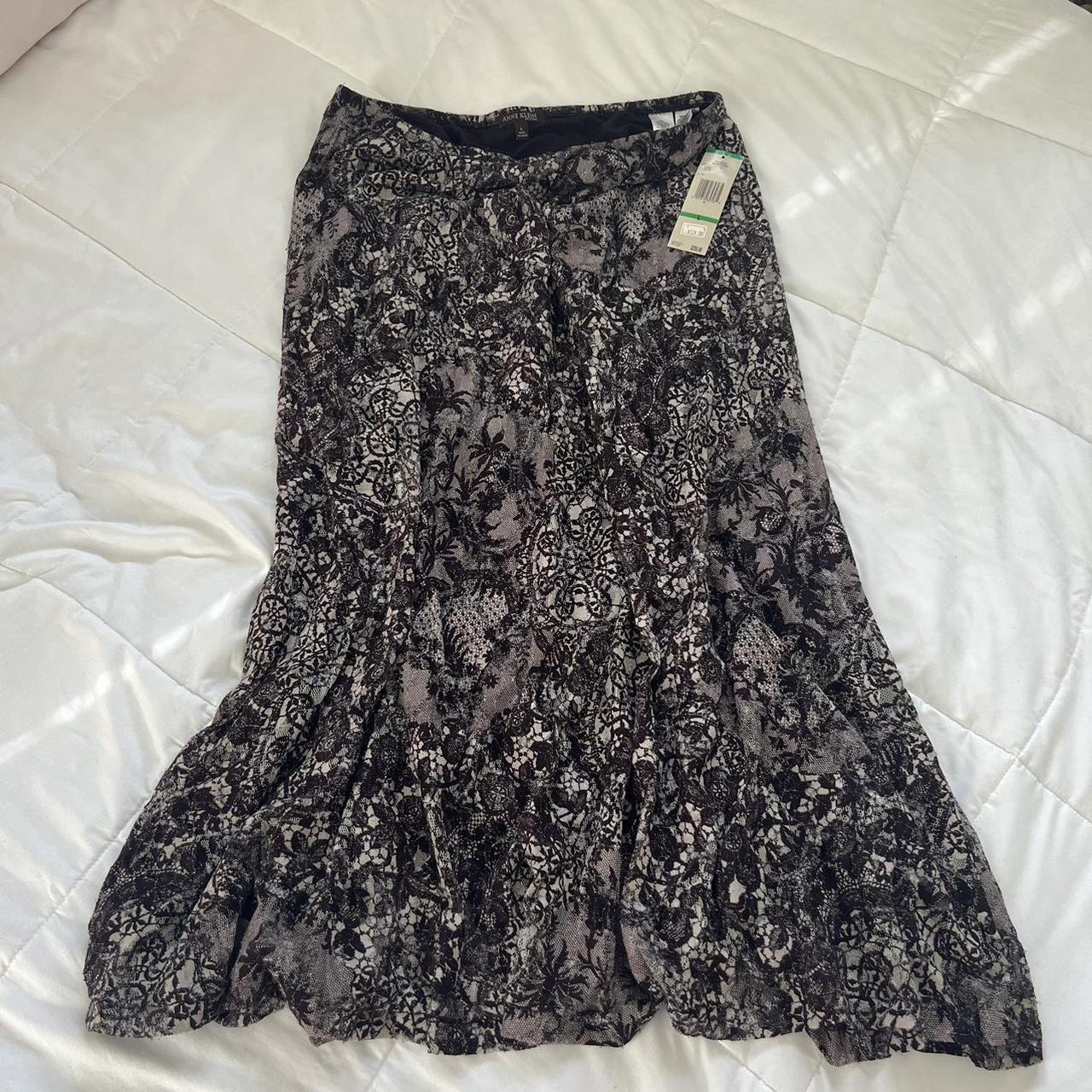 Anne Klein Women S Black And Grey Skirt Depop