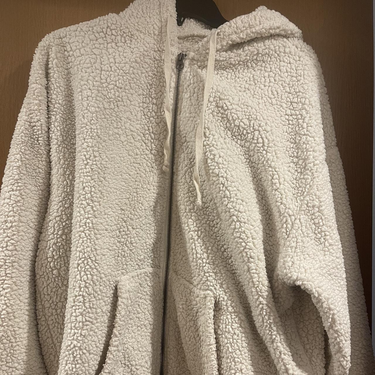 American eagle white sherpa jacket Size small but... - Depop