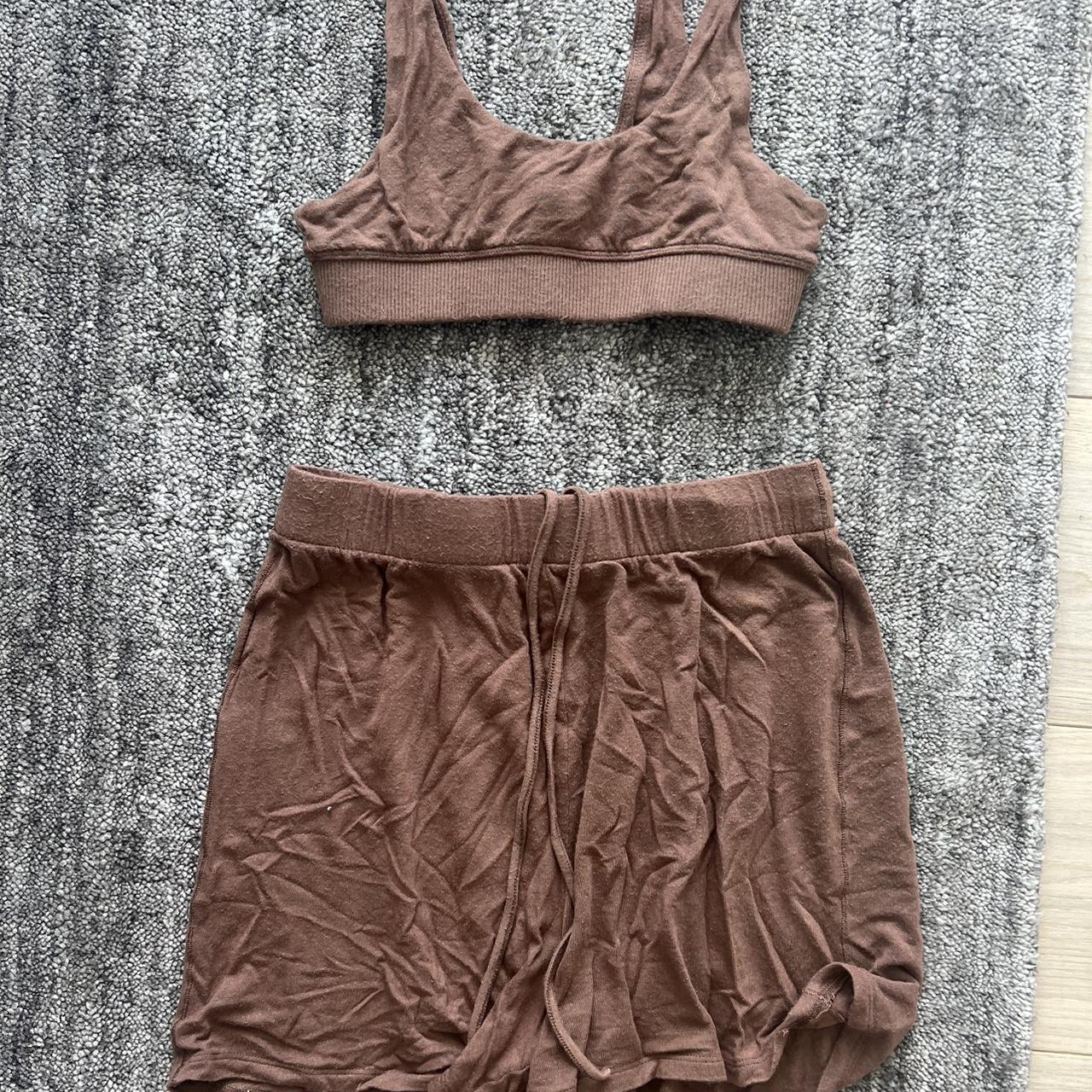item listed by izzylotenberg