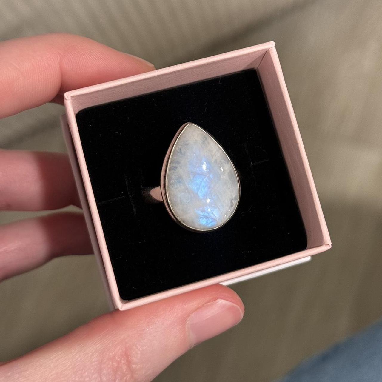 Women's Ring - Silver/Blue – Large Rainbow Moonst… - image 1