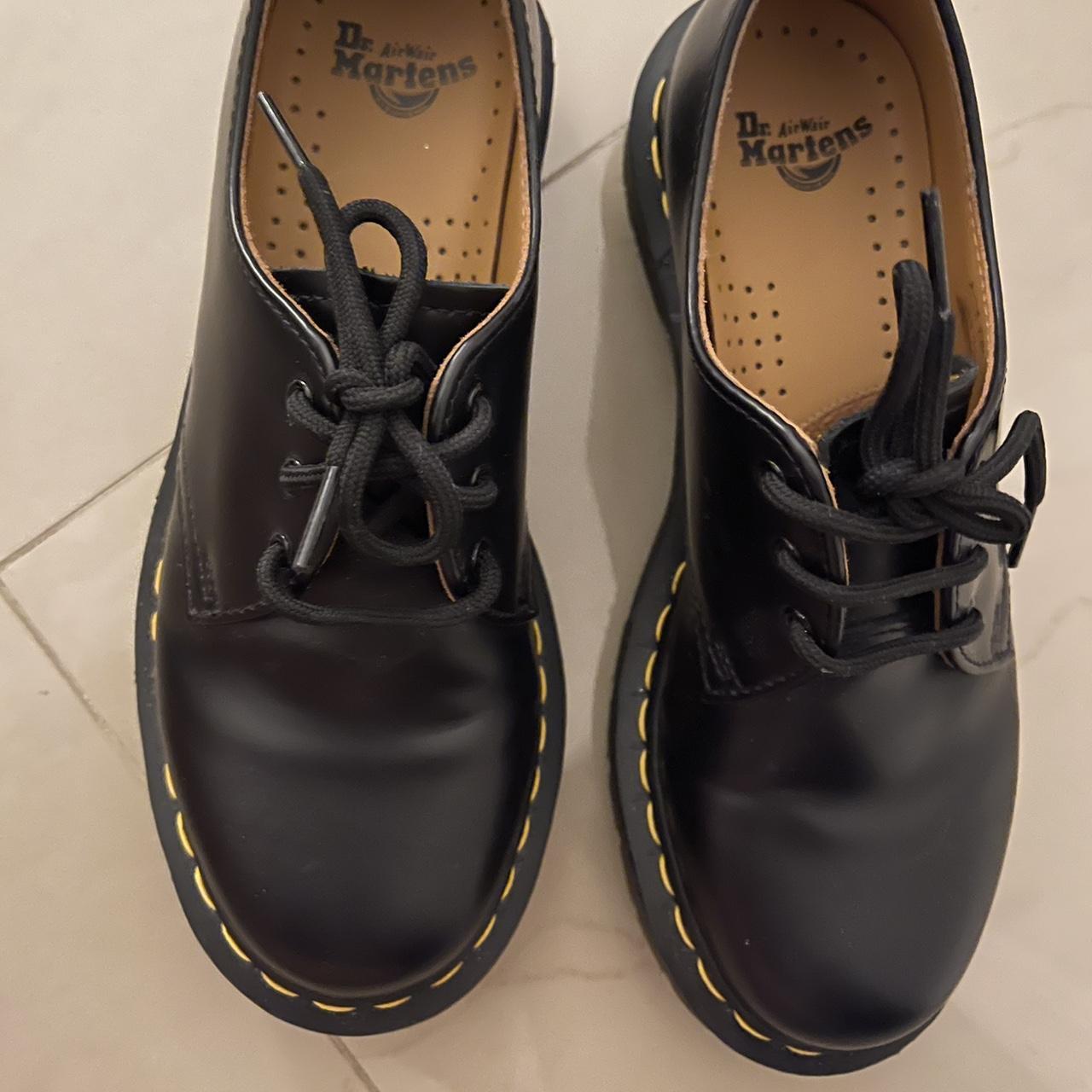 1461 smooth leather oxford doc martens low... - Depop