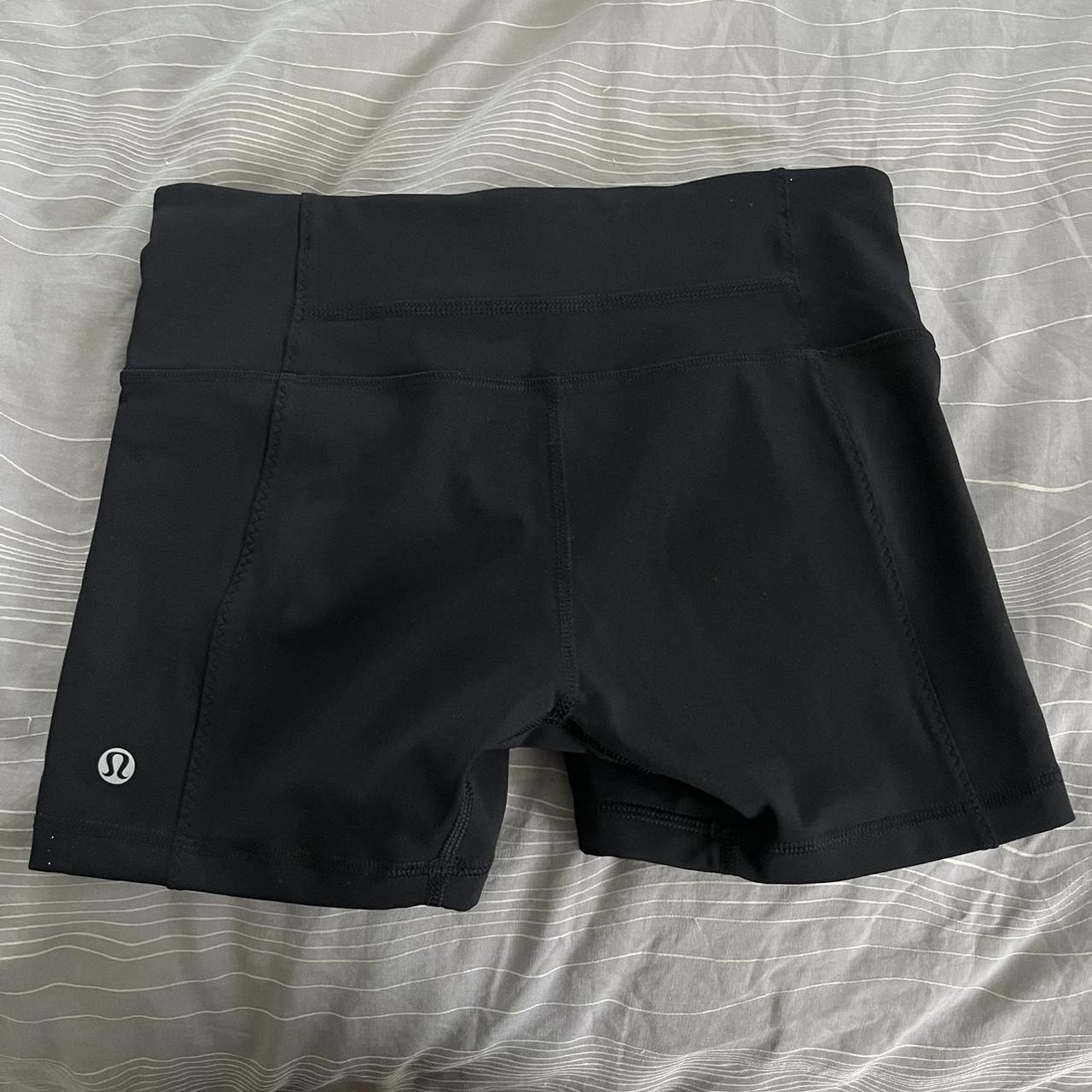 Lululemon Women's Black Shorts | Depop