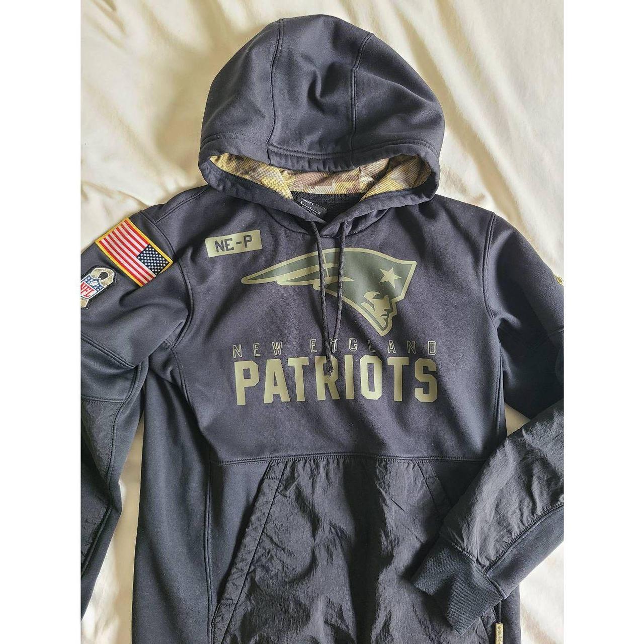 New England Patriots Authentic Nike Men's NFL Salute to Service Hoodie -  Black