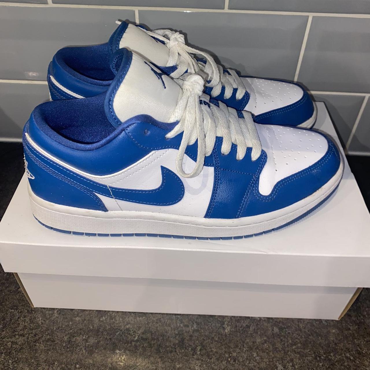 nike air jordans blue and white