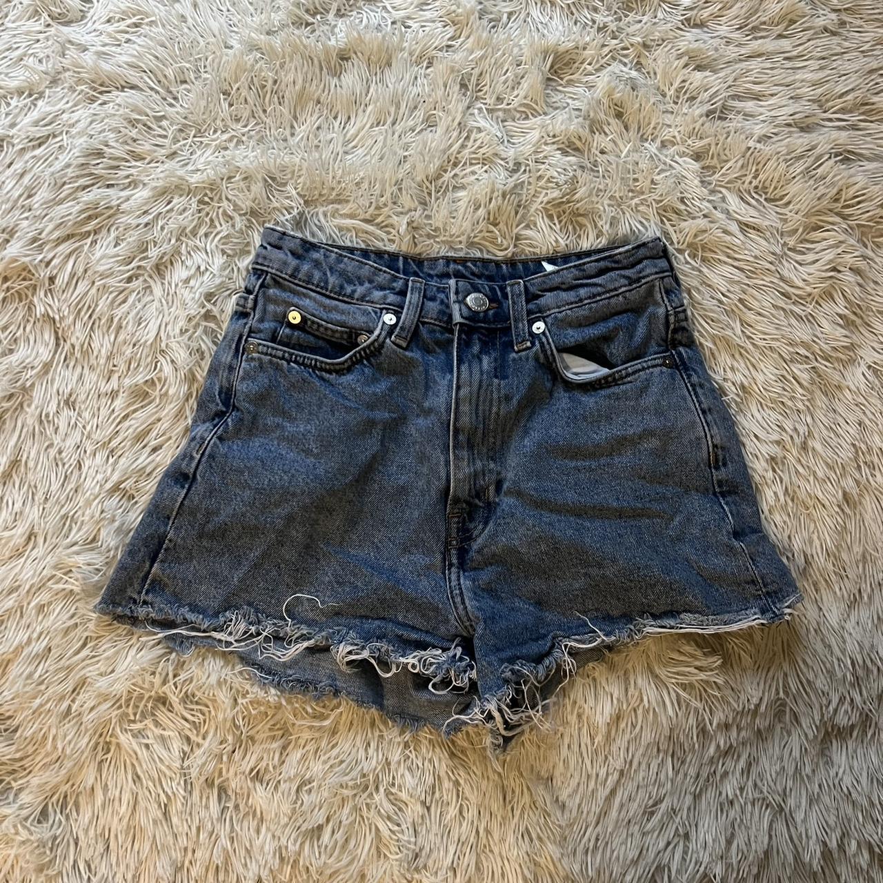 item listed by gabby854
