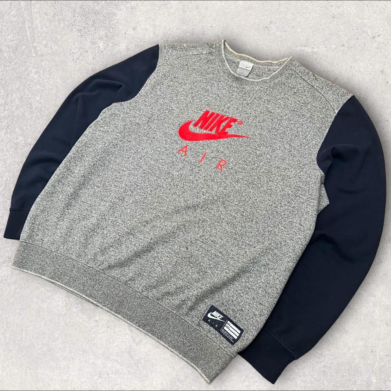 Vintage Nike Sweatshirt Beautiful early 2000s... - Depop