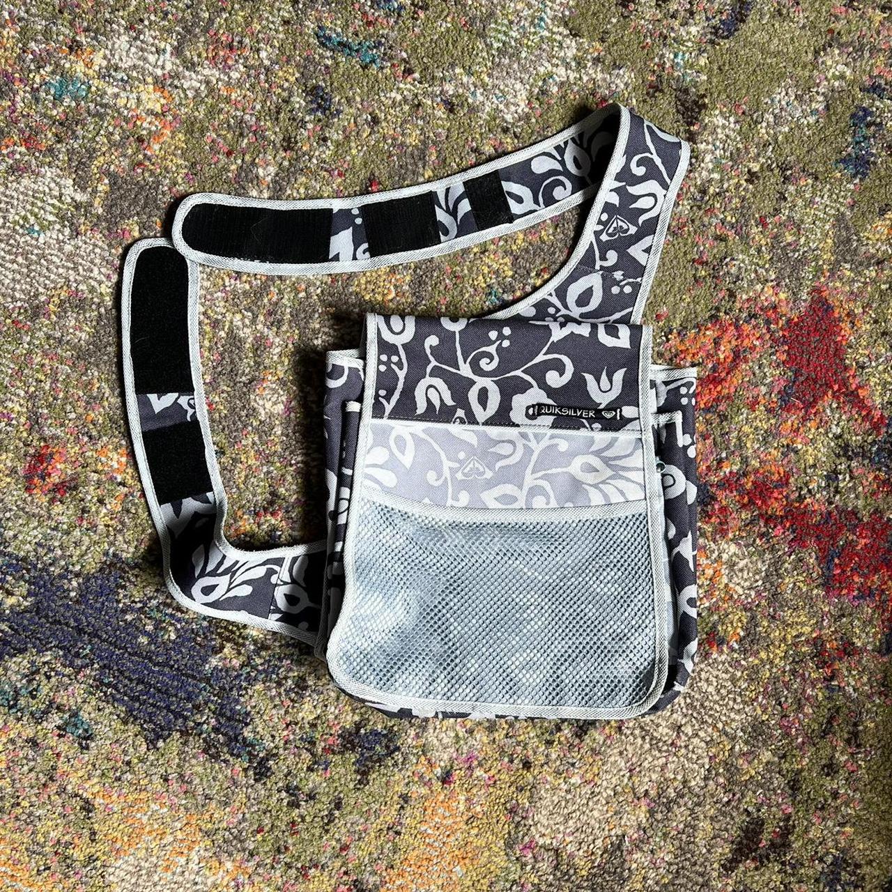 Quiksilver Crossbody Bag Early 2000s / y2k sling... Depop