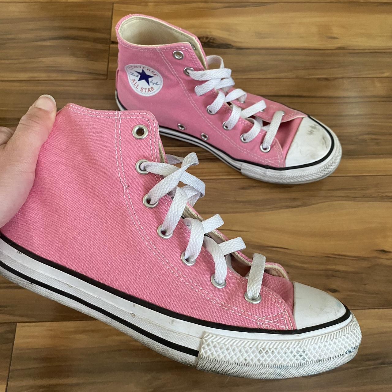 Converse Women's Pink Trainers Depop