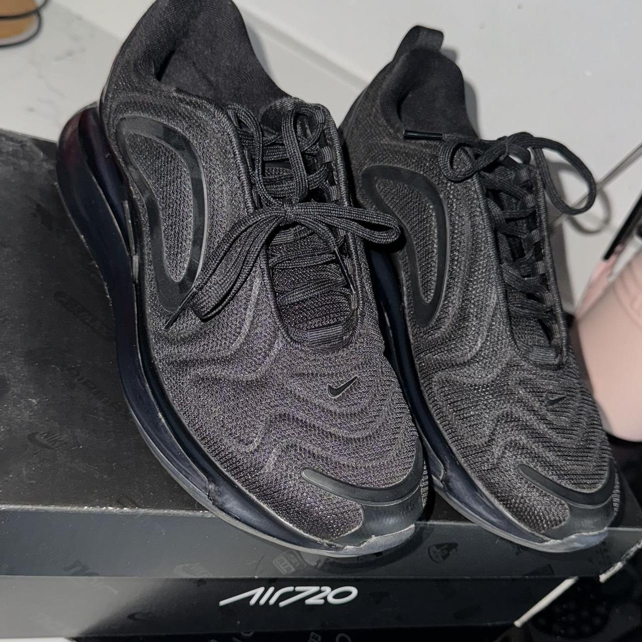 All black womens Air Max 720 s never worn UK size