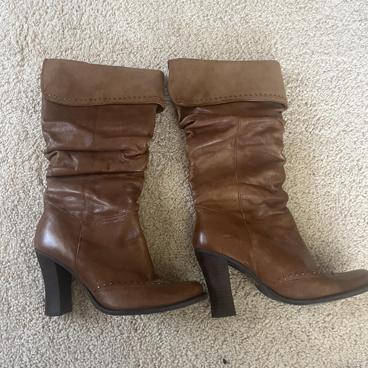 comfortable brown boots