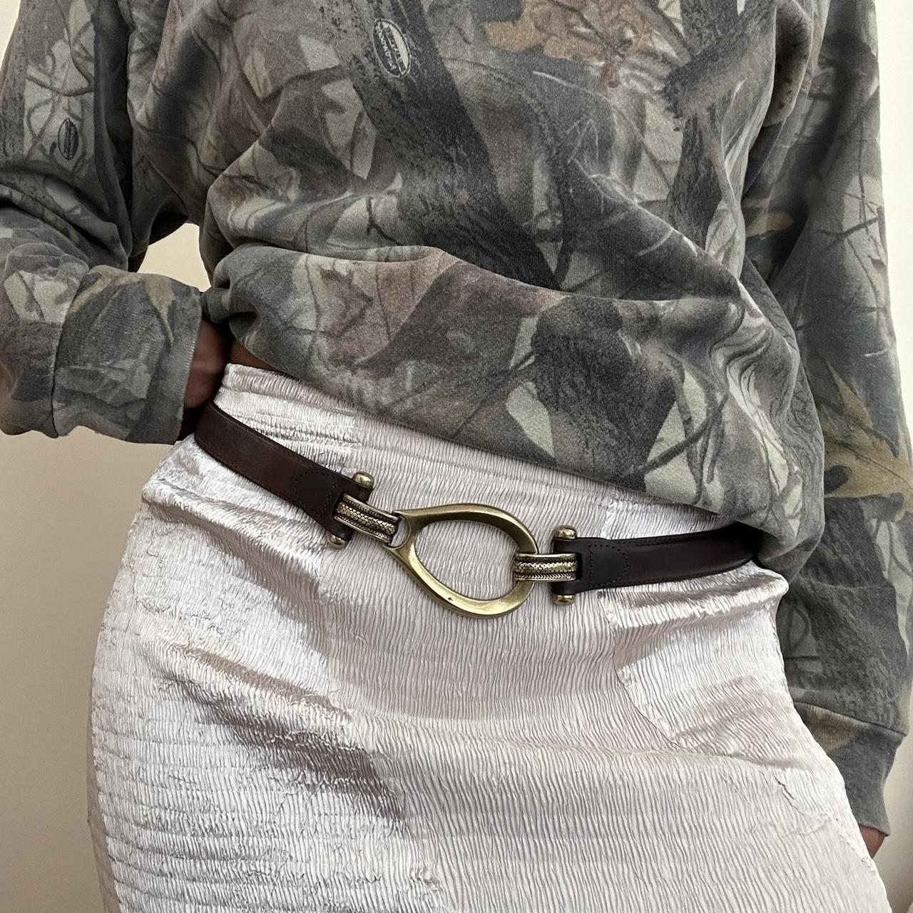 American Vintage Women's Brown and Gold Belt Depop