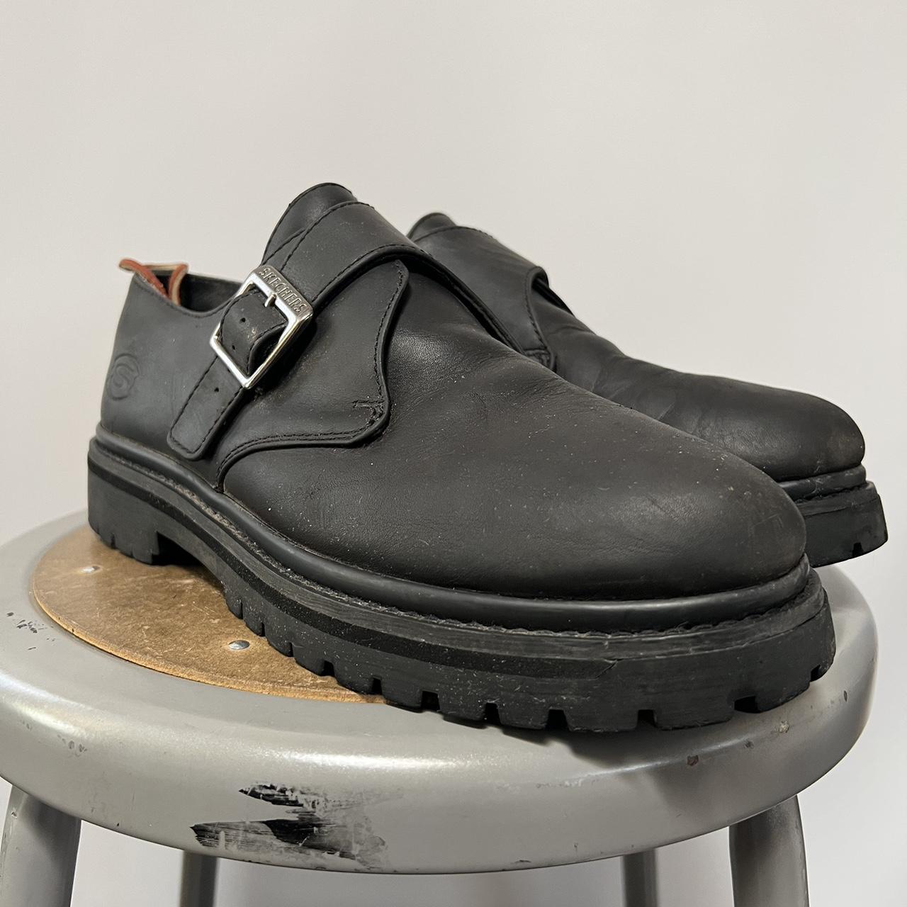 mens sketchers walking boots