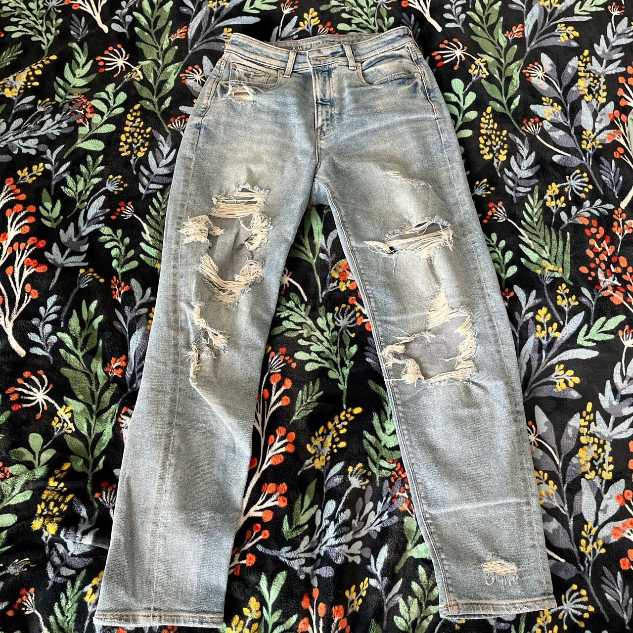 American Eagle Light Wash Distressed Jeans - Depop