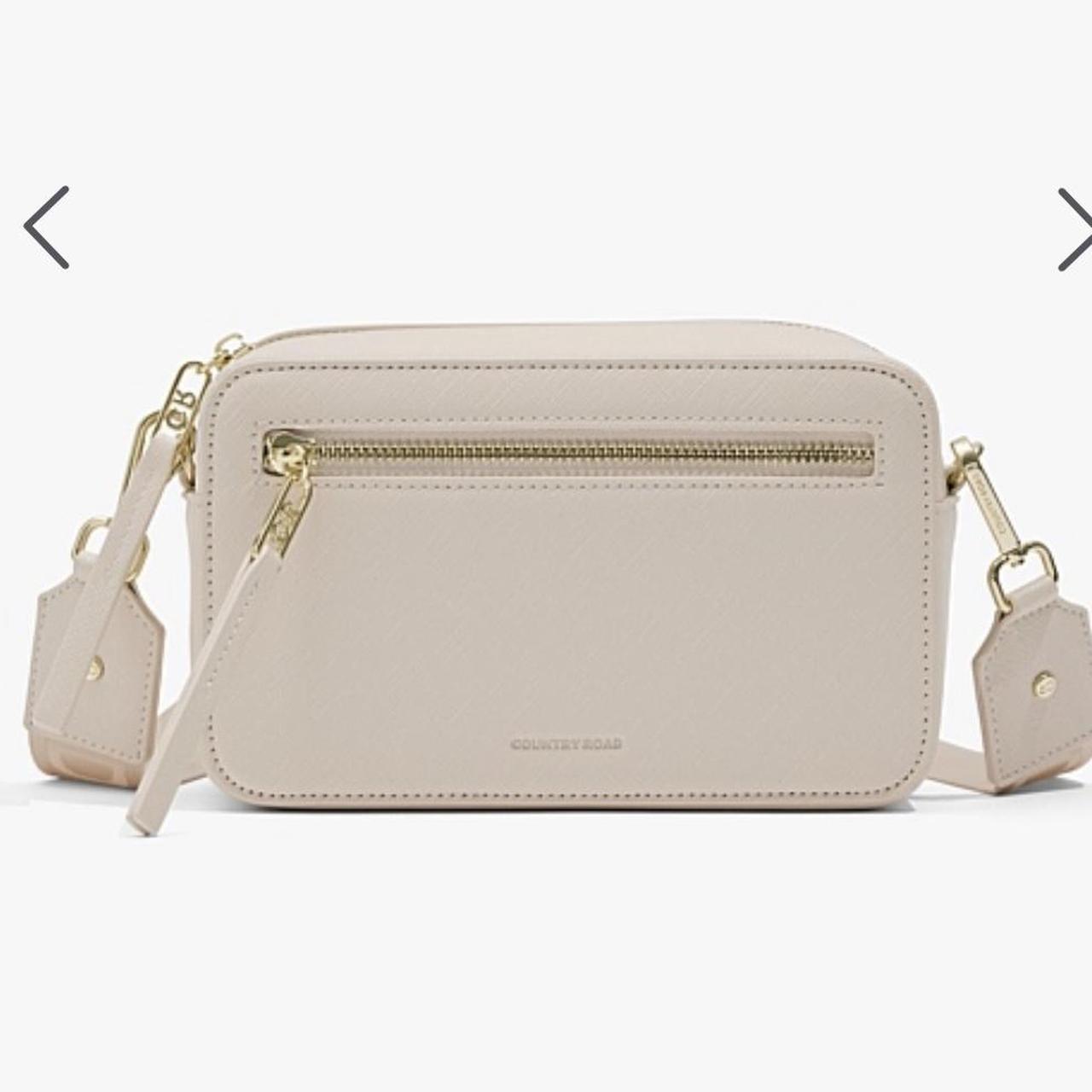 Country road crossbody “camera bag” in oyster! In... Depop