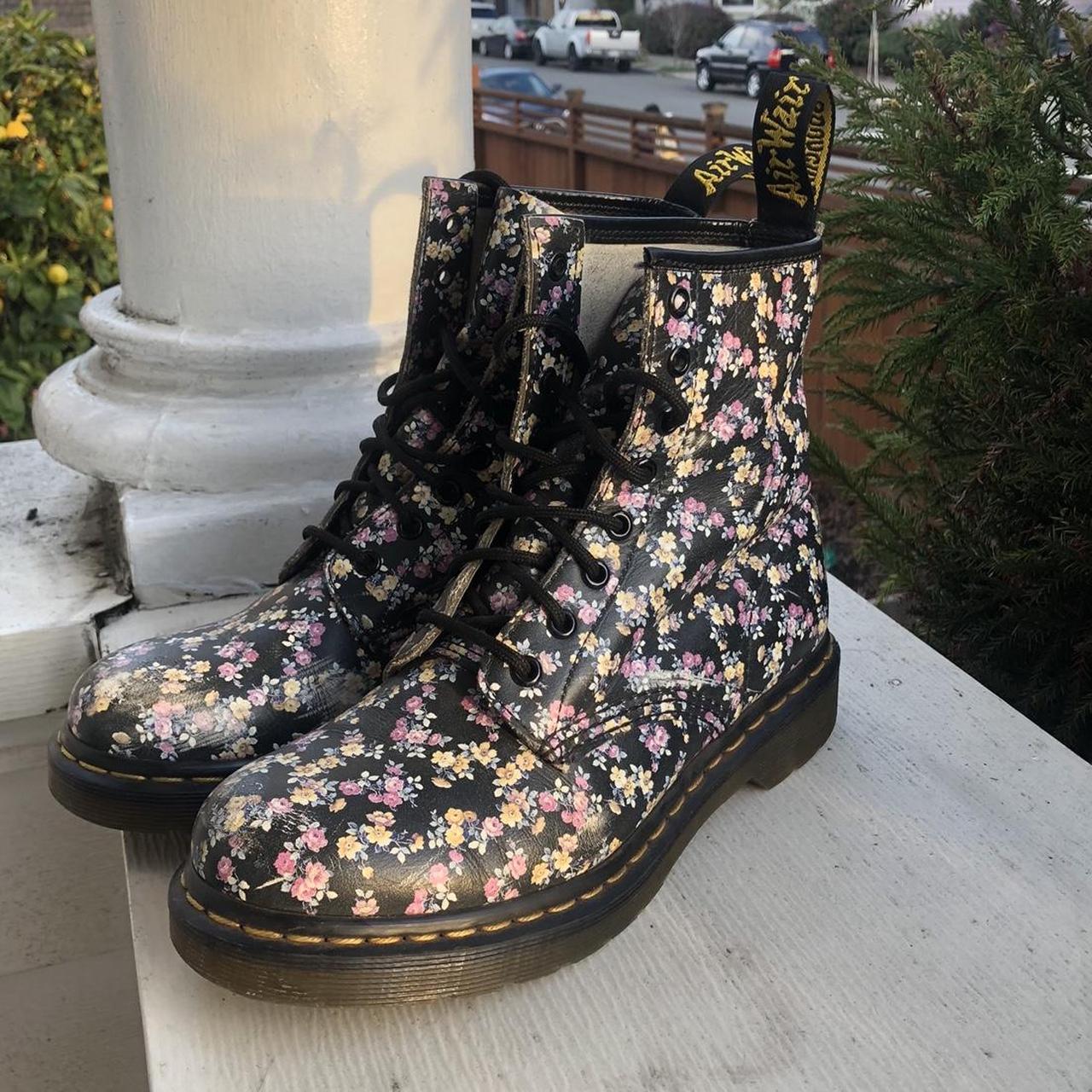 Vintage floral print doc marten jeans size women’s 8... - Depop