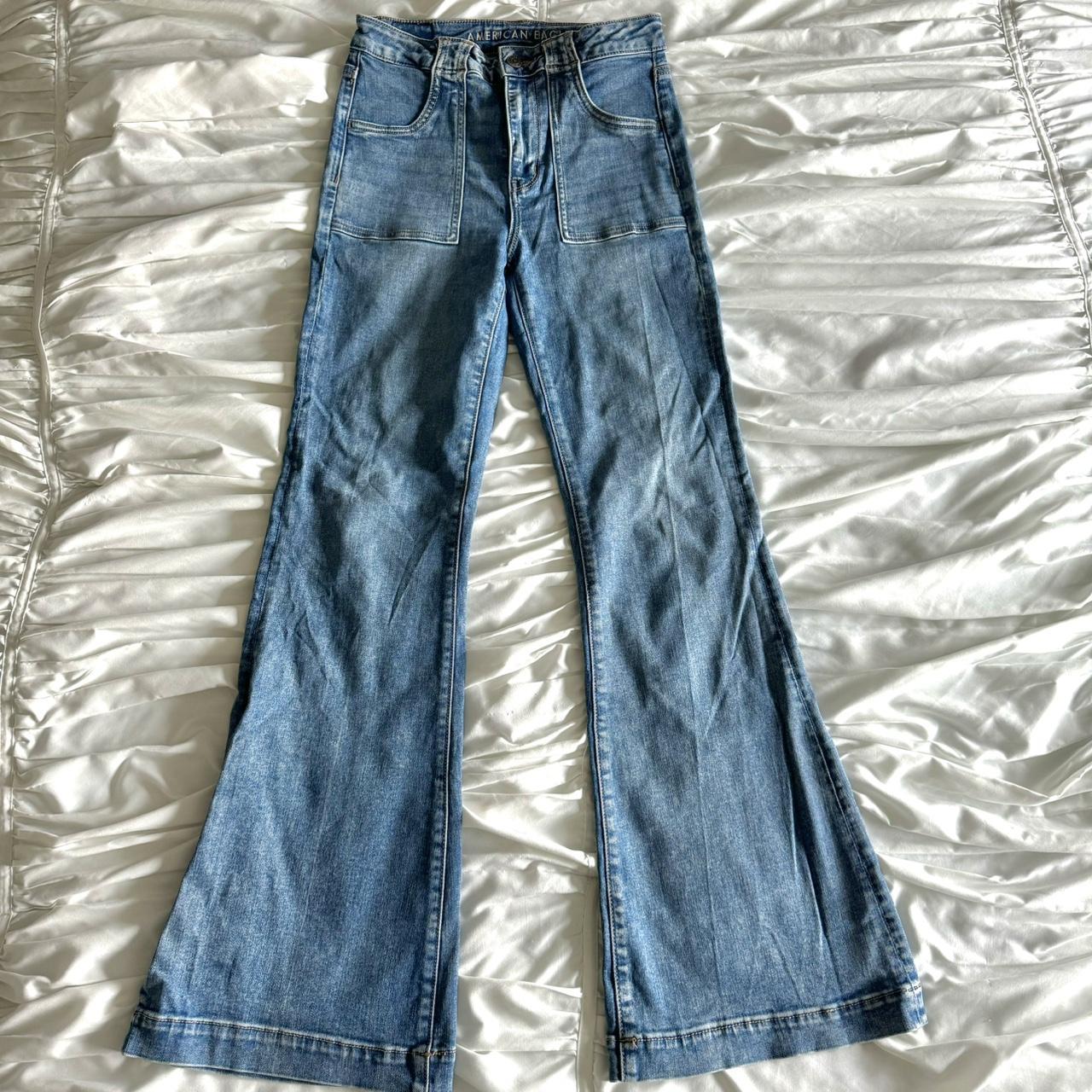 american eagle flare jeans! stretchy and super comfy - Depop