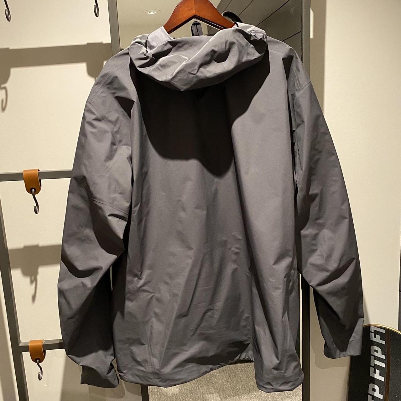 Arc’teryx shell waterproof windbreaker - Depop