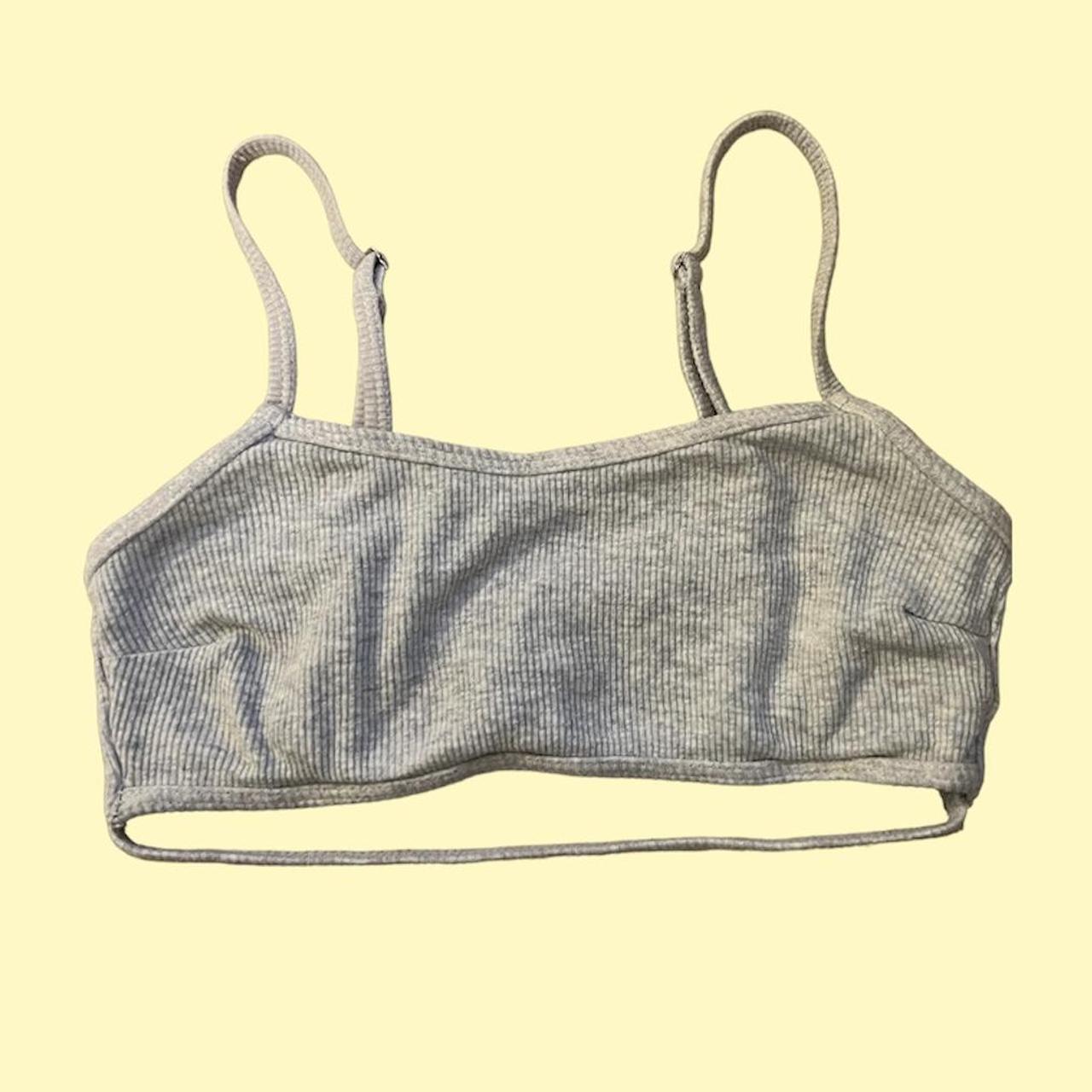 grey ribbed bra top ⚘ has some stretch ⚘ no flaws ⚘... - Depop