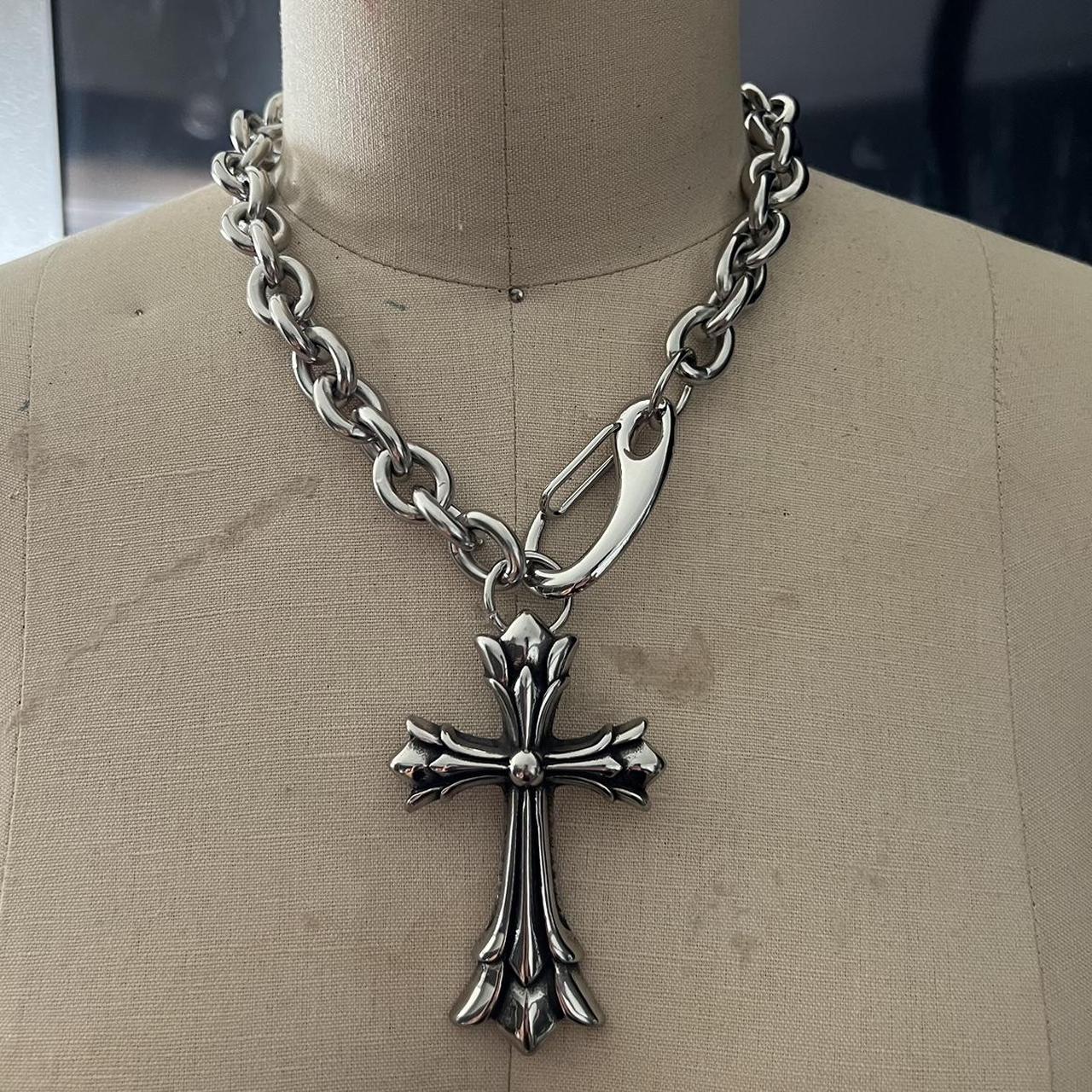 Cross pendant pearl necklace handmade by me 15-17 - Depop