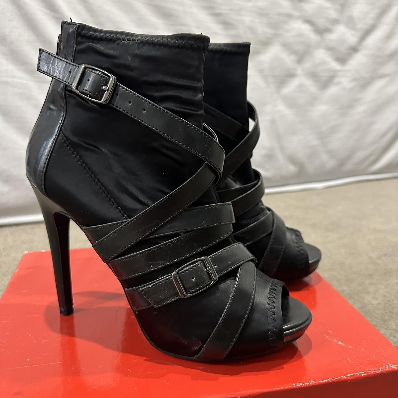 novo strappy heels