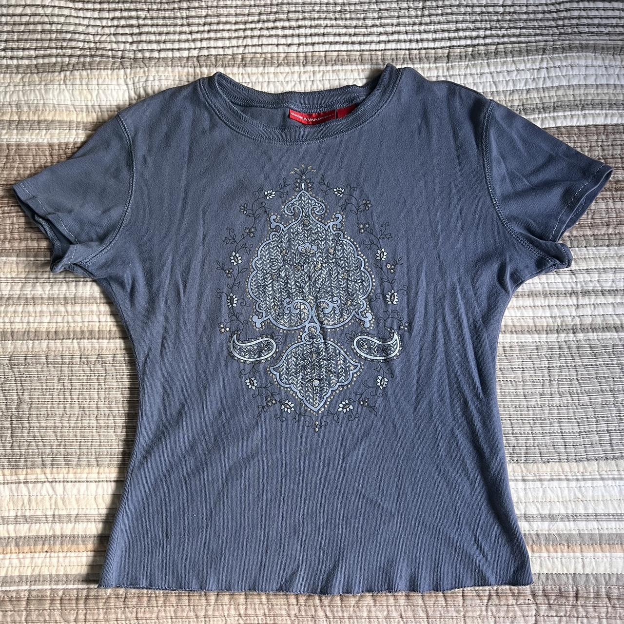 Gloria Vanderbilt Women's Blue T-shirt | Depop