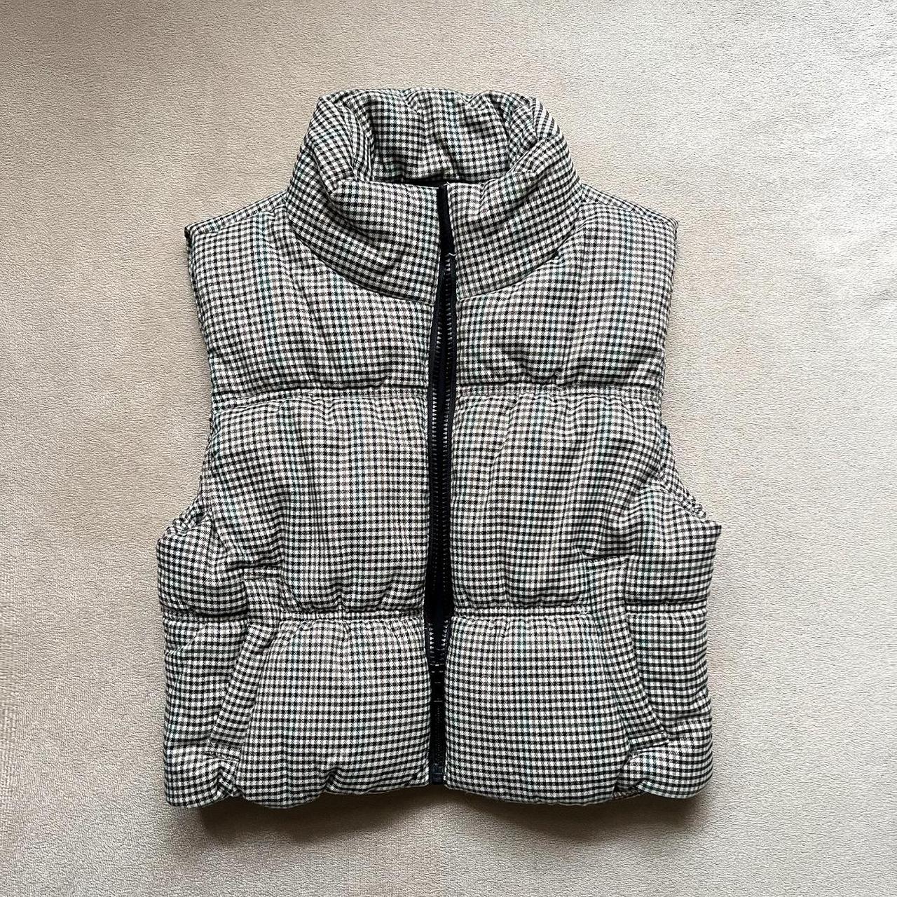 Checkered cropped puffer jacket size 10