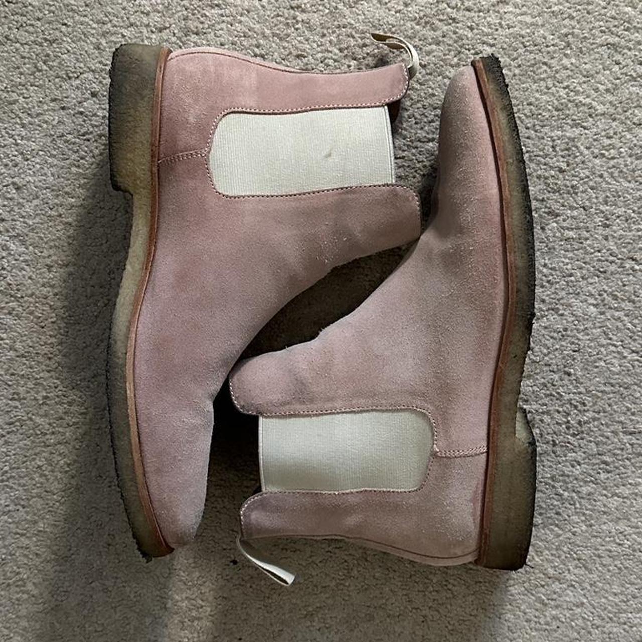 Pink suede chelsea boots mens hotsell