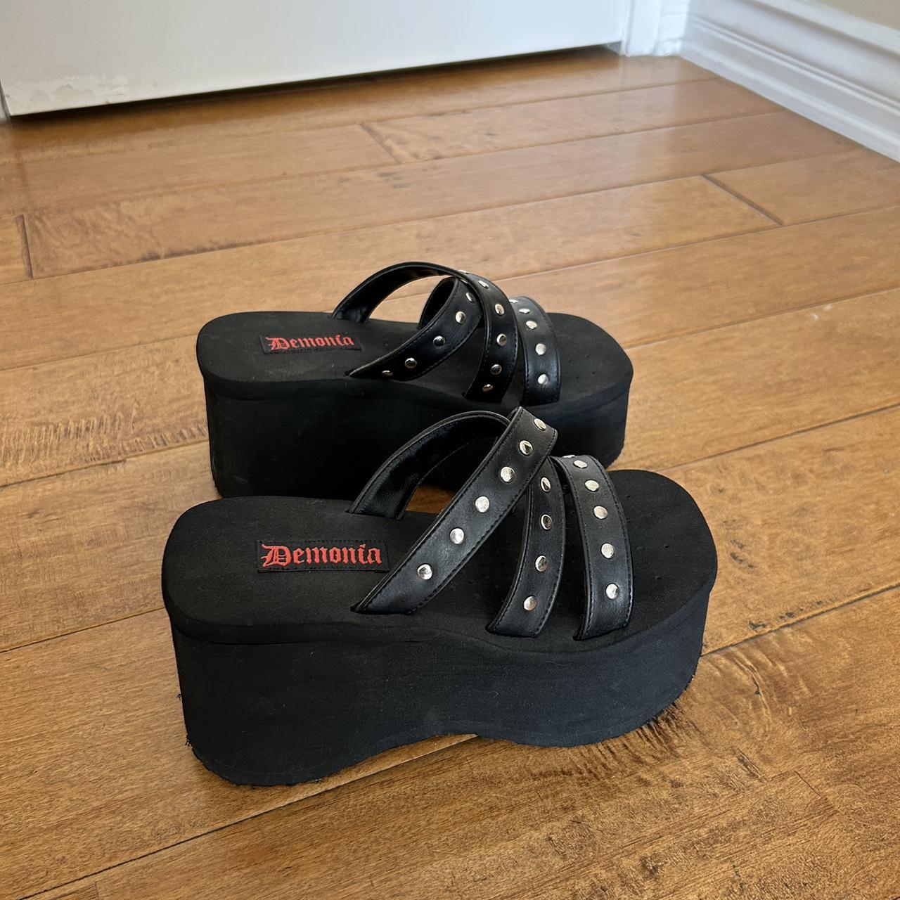 demonia platform heels