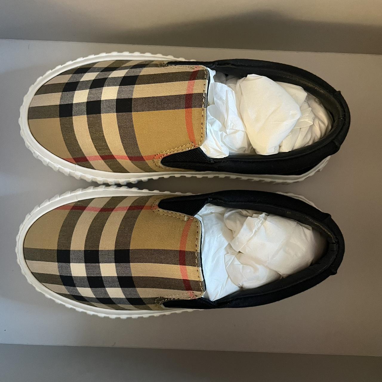 Kids sale burberry loafers