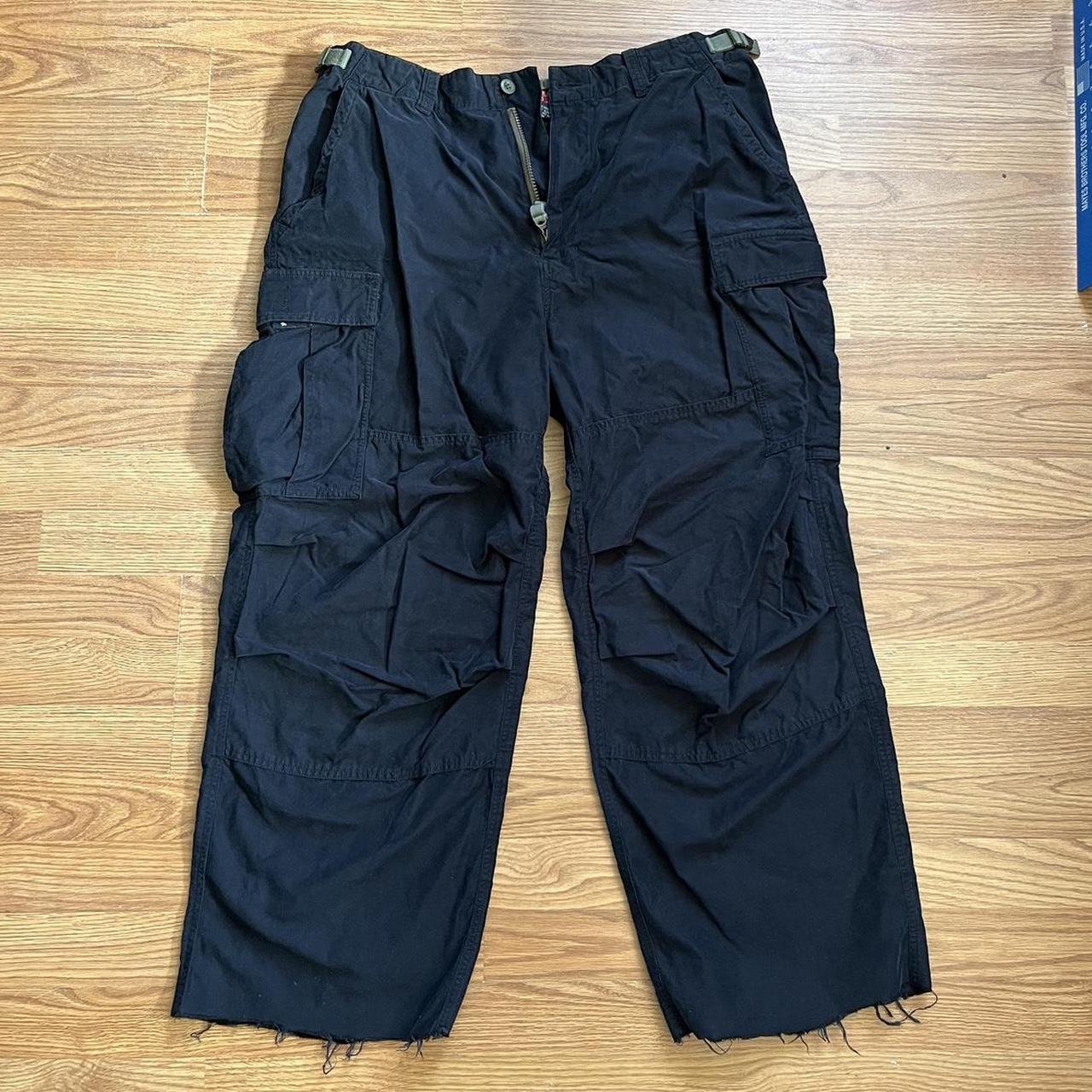 Abercrombie & Fitch Men's Navy Trousers | Depop