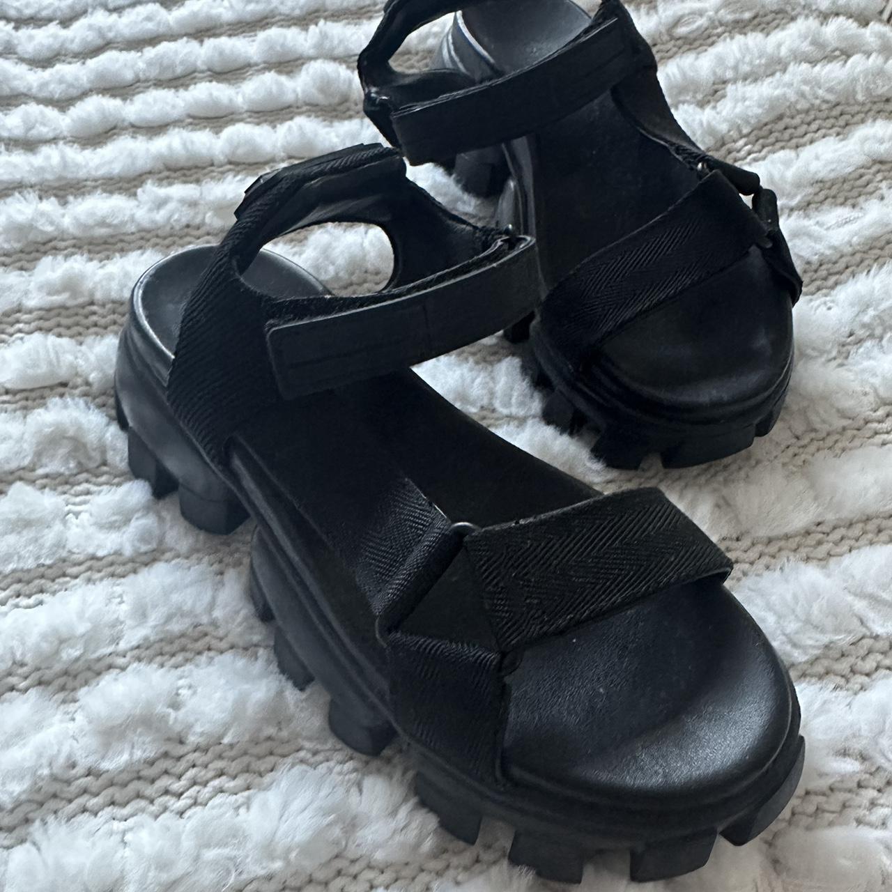 tony bianco quilted sandals