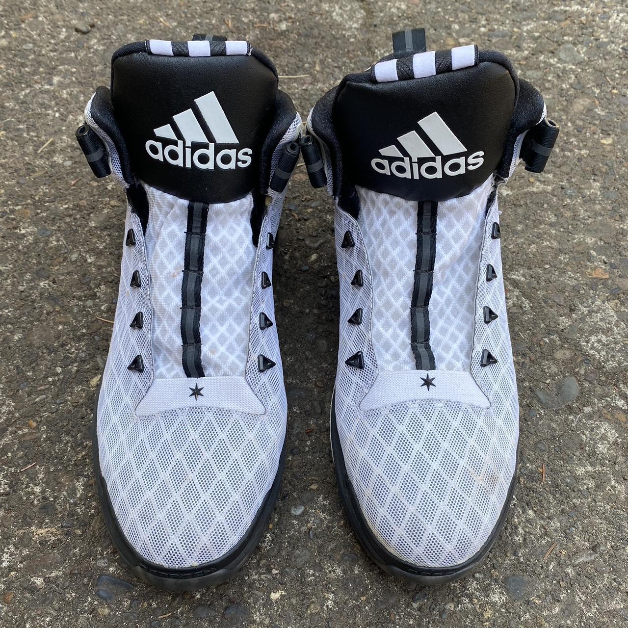 D Rose Adidas basketball shoes No laces Us sz 12 Depop