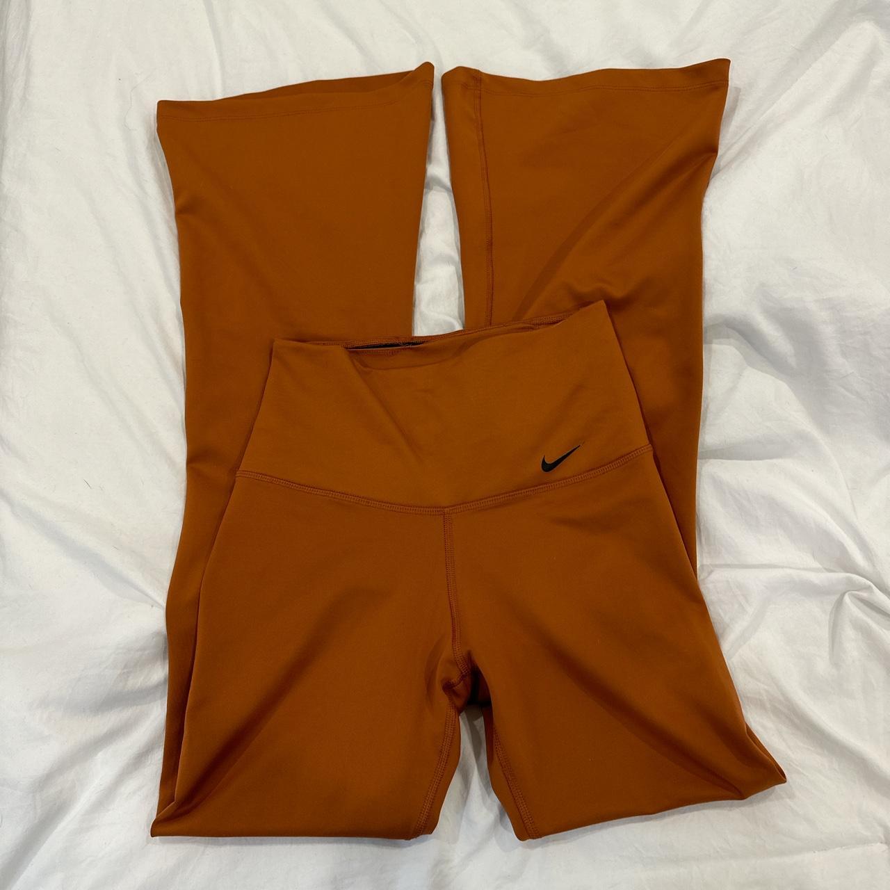 orange leggings nike