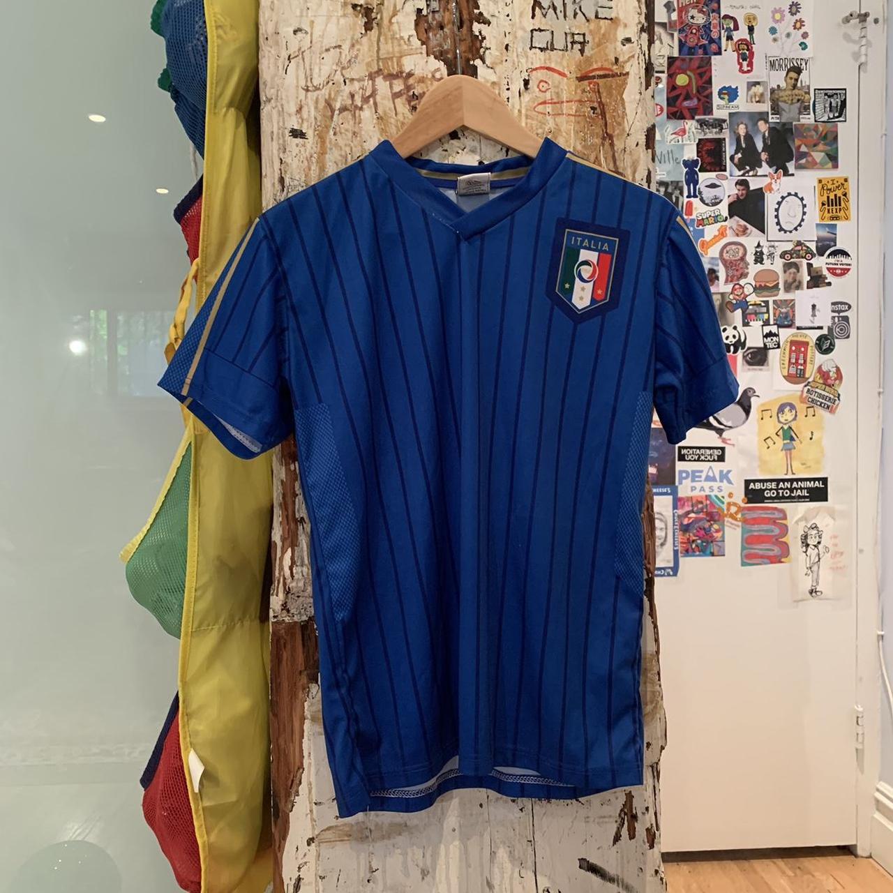 Rare authentic soccer jersey 21 x 29 inches - Depop