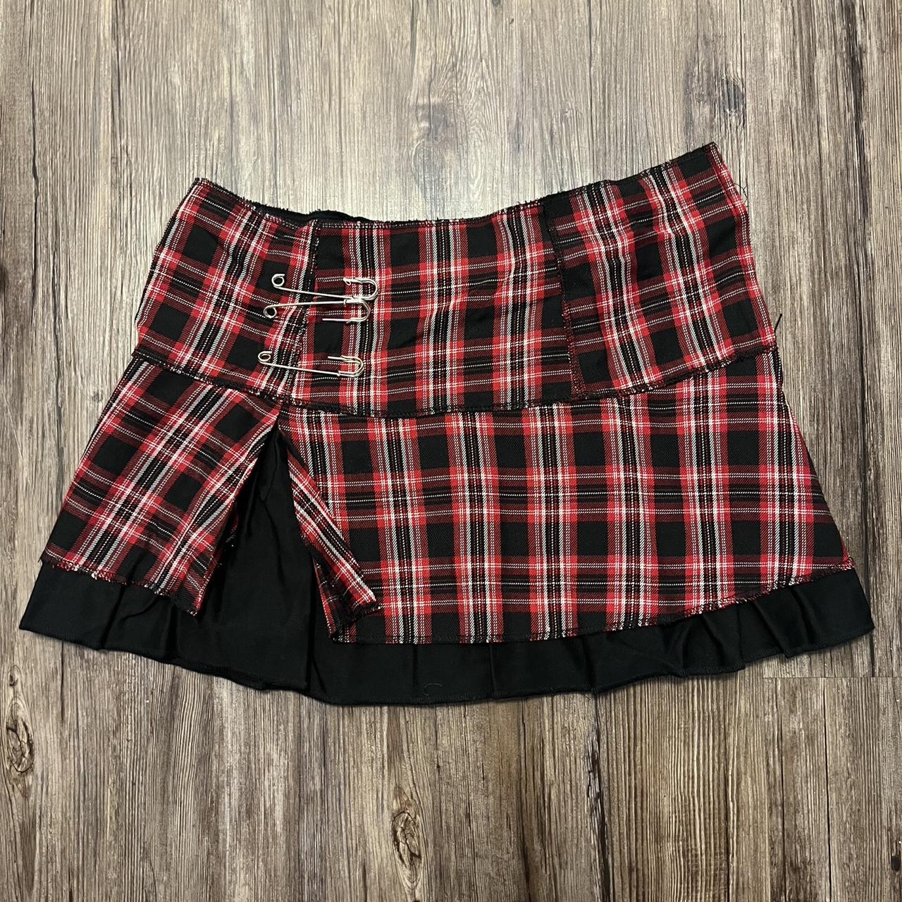 item listed by lunamothlover