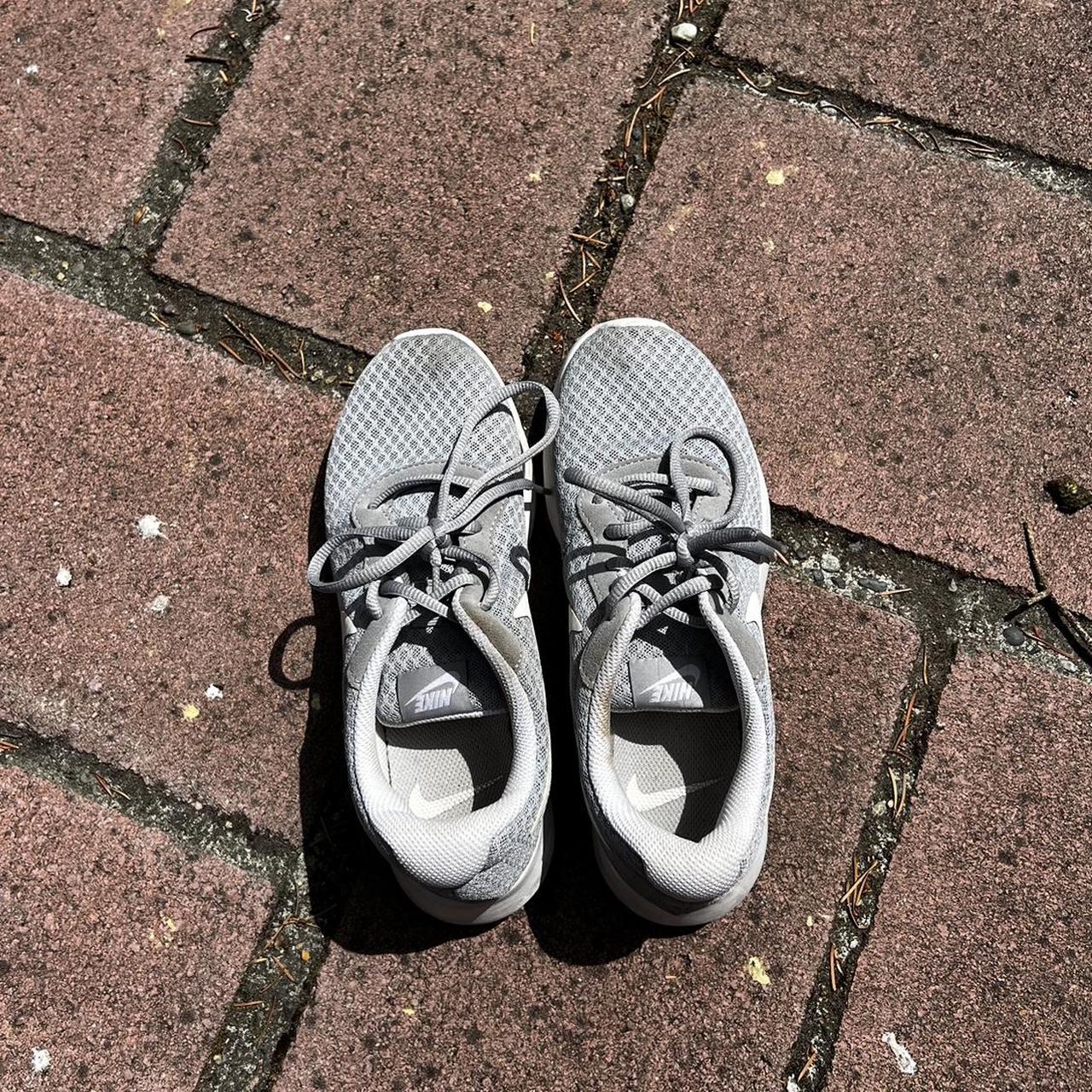 supportive nike trainers