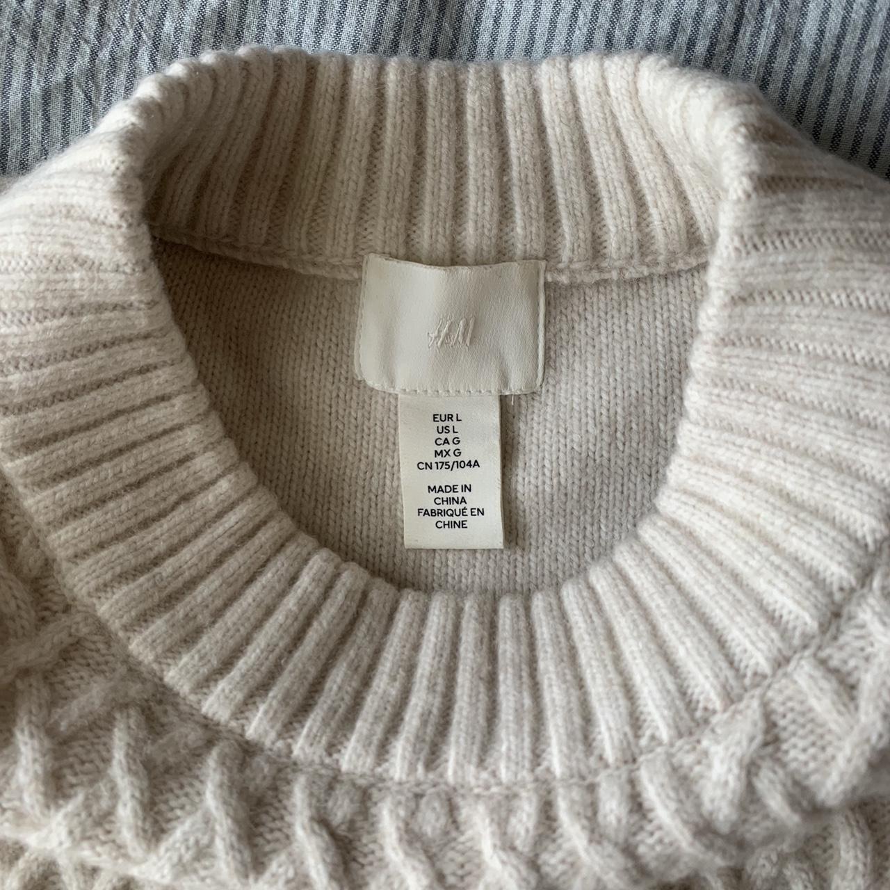 H&M Women's Cream Jumper | Depop