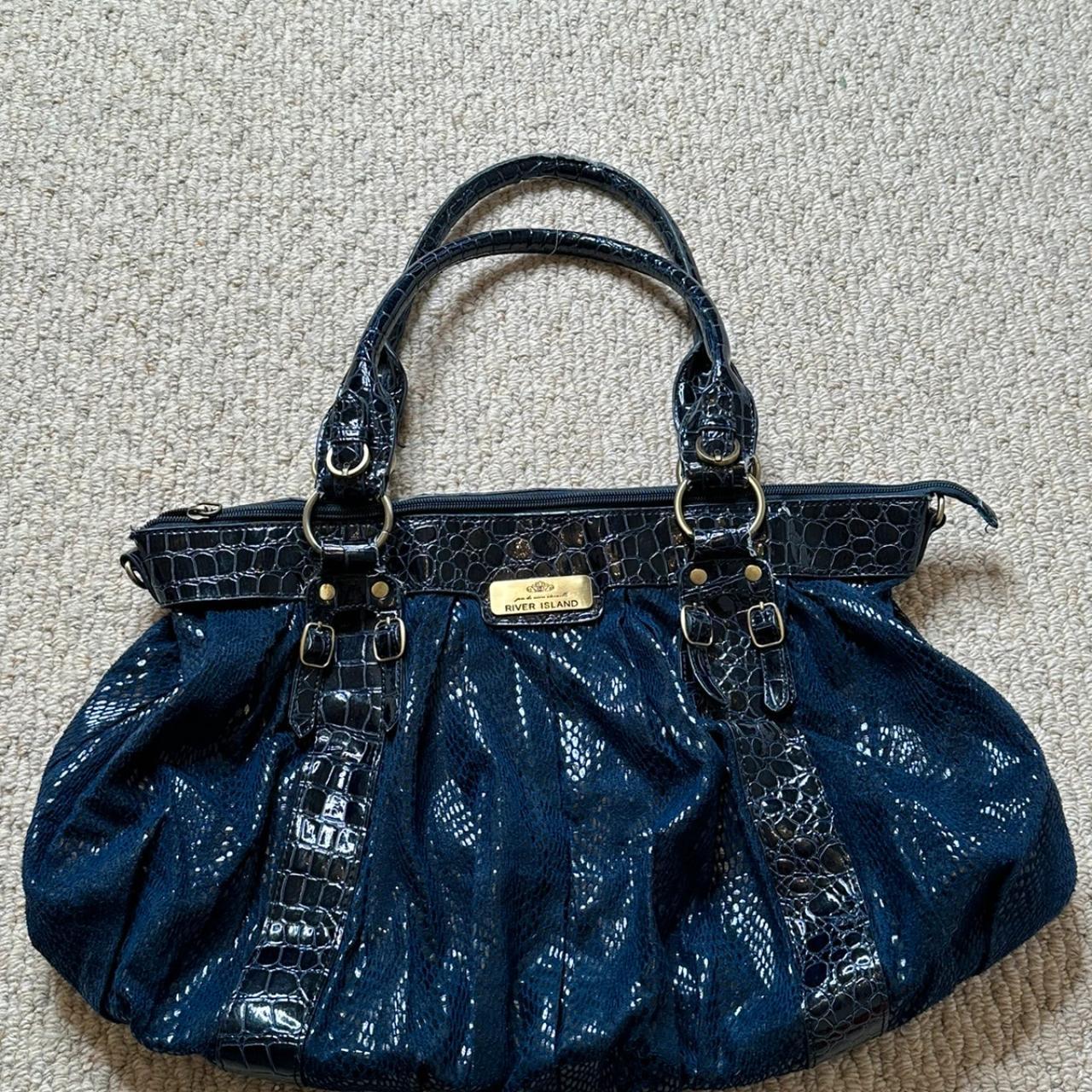 River island navy discount handbags