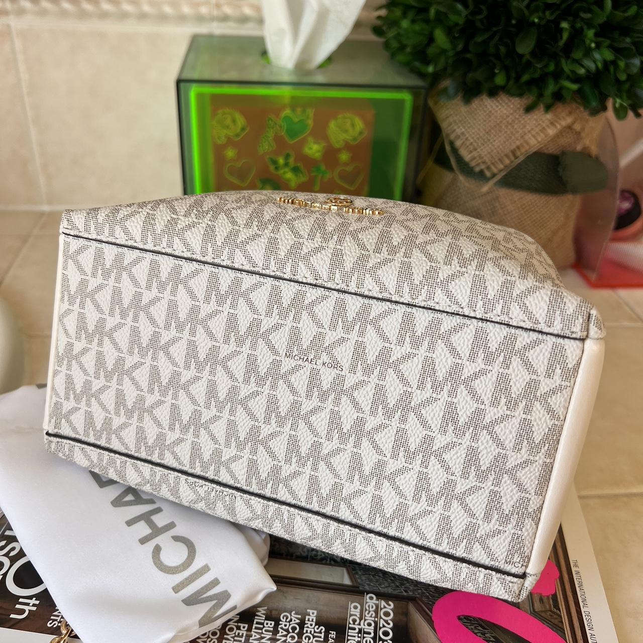 Michael Kors Women's White Bag | Depop