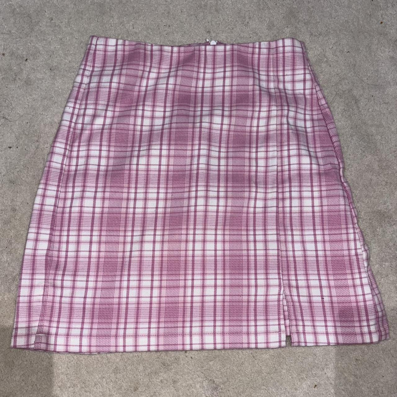 Brandy melville pink plaid cara skirt hotsell