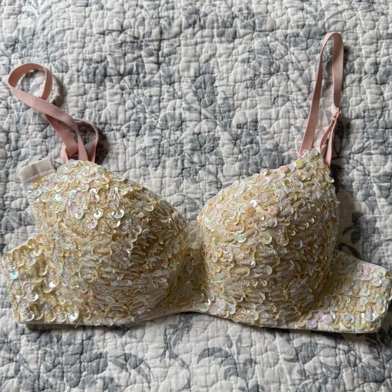 item listed by myclosettoyours2