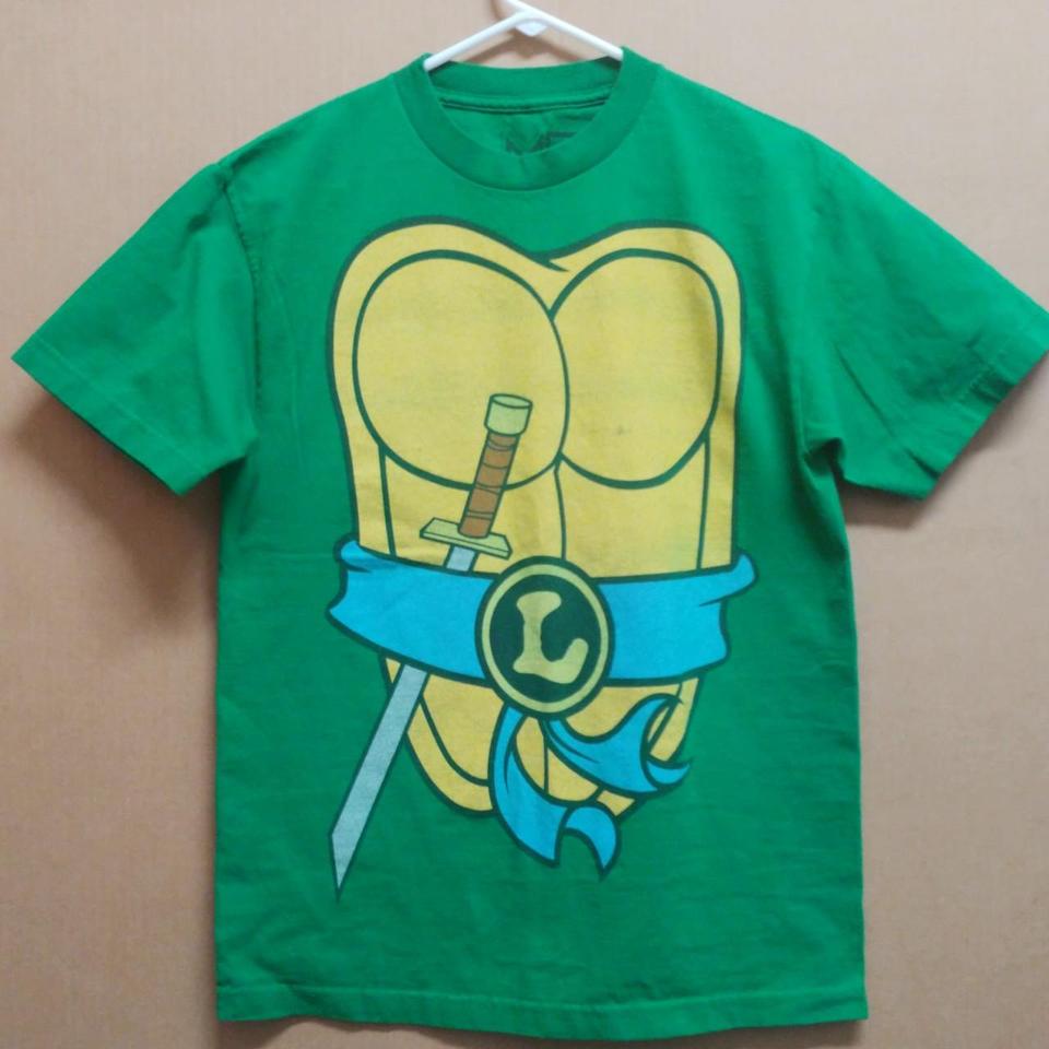 green teenage mutant ninja turtles 🐢 t shirt size: - Depop