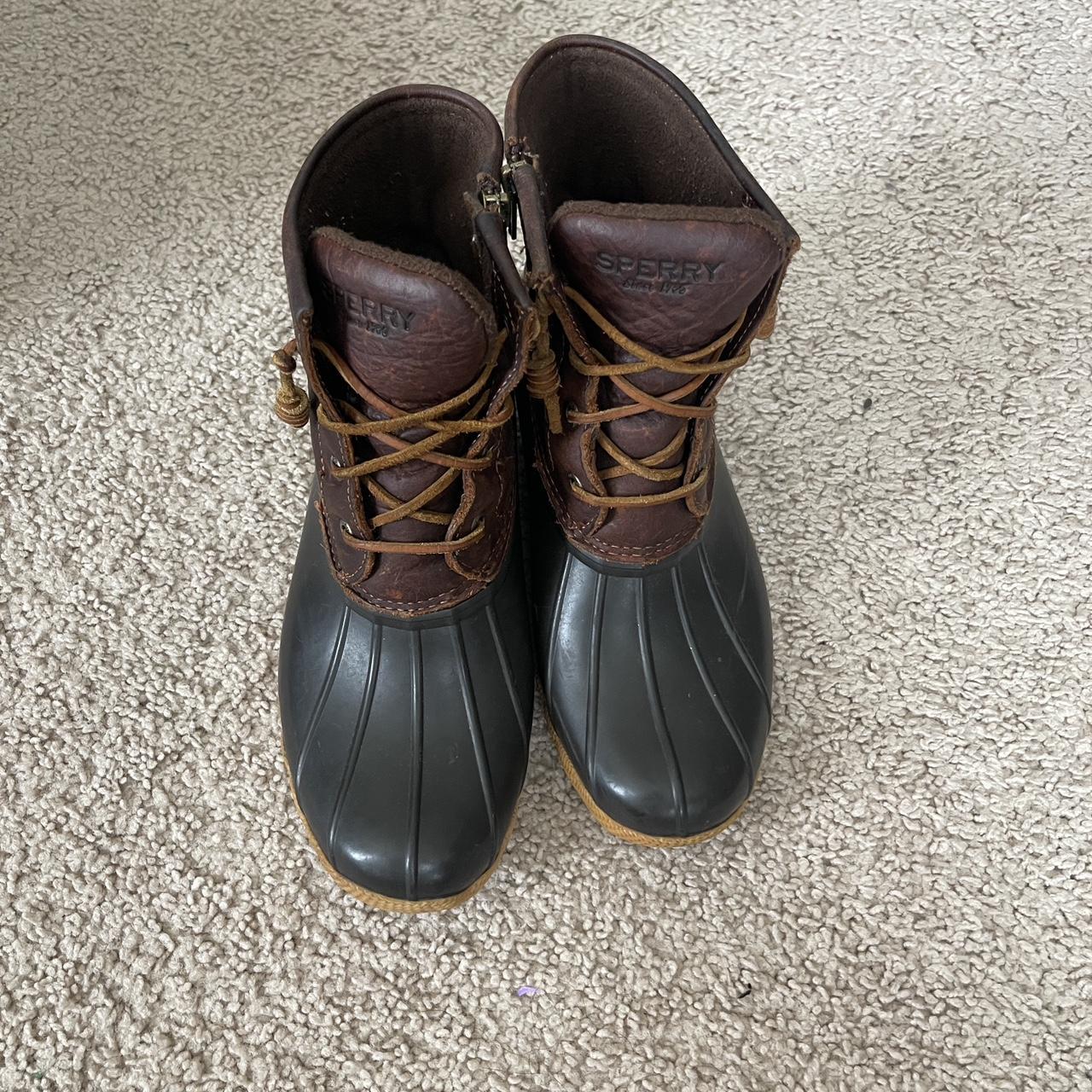 brown and black sperry duck boots